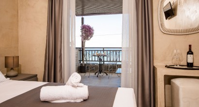 Double Room with Balcony and Sea View